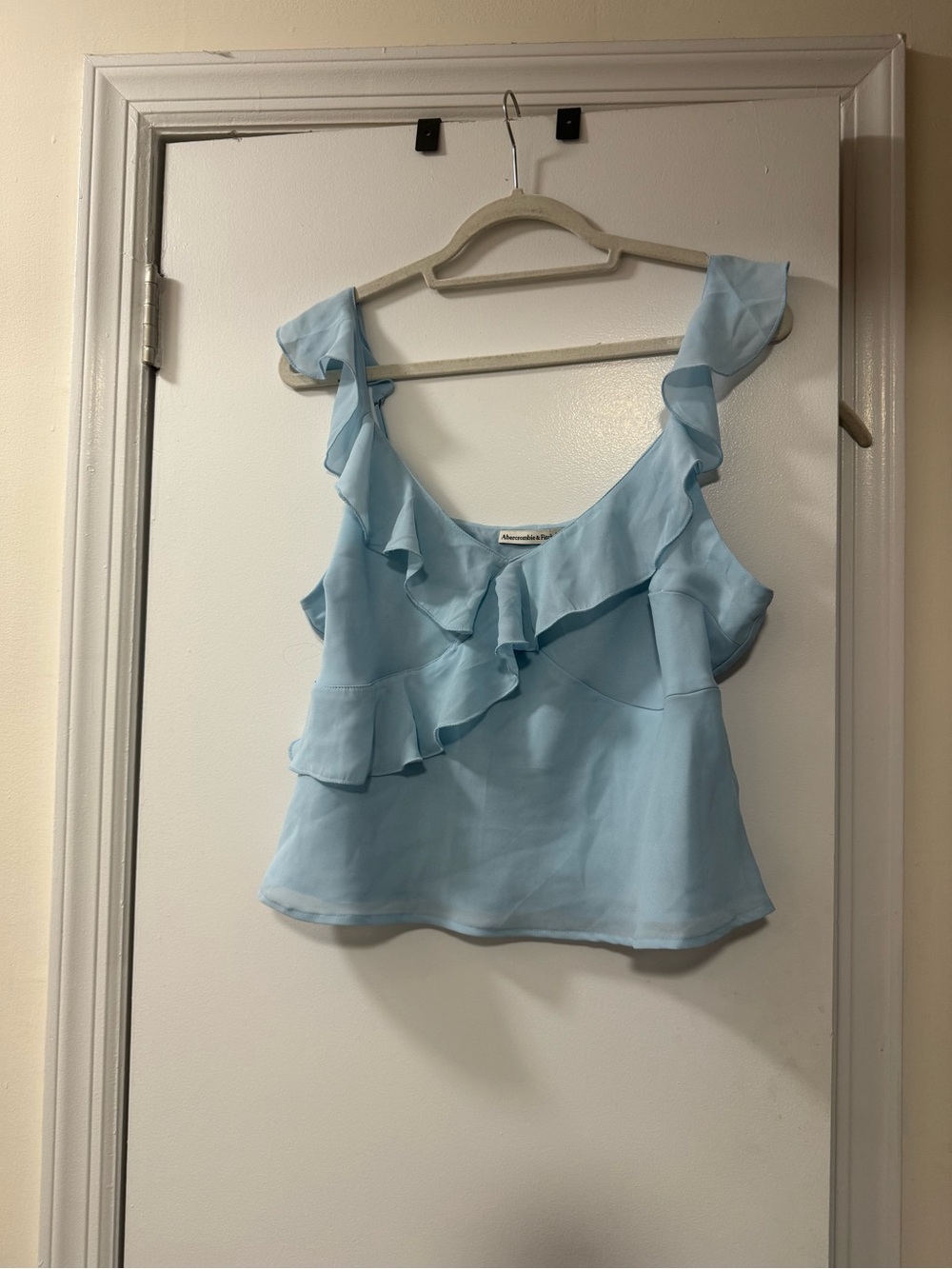 Abercrombie & Fitch ruffle cami